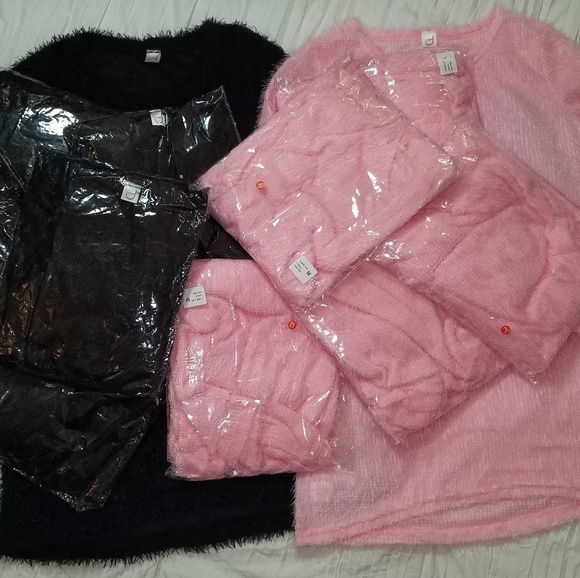 Tops - Extremely Soft Women's Black Fluffy Jumper Tops